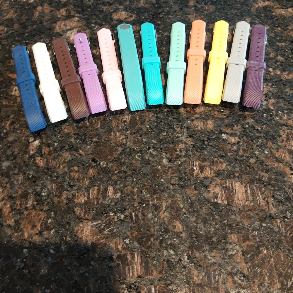 FITBIT/🏳️‍🌈 12 Bands.                  NWT
